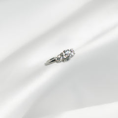 Regina17 Ring 1.64 CT