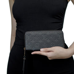 Zippy Wallet Microchipped