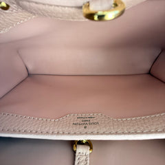 Capucines PM Microchipped