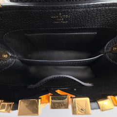 Capucines Mini Microchipped