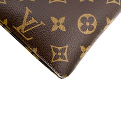 Petit Palais Microchipped