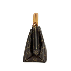 Petit Palais Microchipped