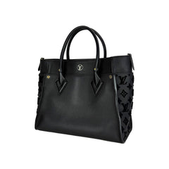 On My Side MM Microchipped