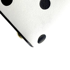 Capucines BB Microchipped