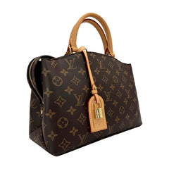 Petit Palais Monogram Microchipped