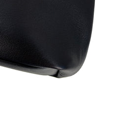 Point Triangle Clutch