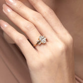 Victoria48 Ring 4.07CT