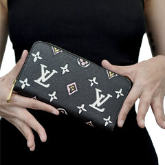 Zippy Wallet Microchipped