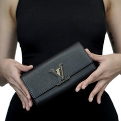 Capucines Wallet Microchipped