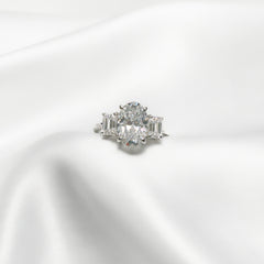 Victoria Ring49  4.12CT