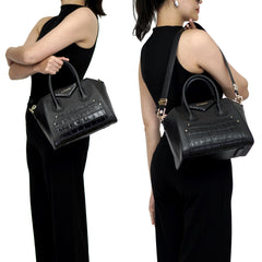Antigona Small