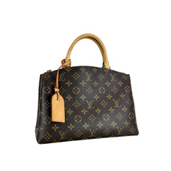 Petit Palais Microchipped