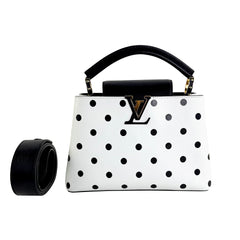 Capucines BB Microchipped