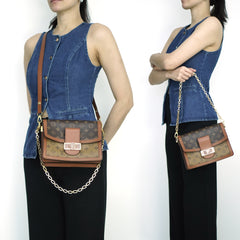 Dauphine MM Microchipped