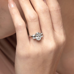 Victoria Ring49  4.12CT