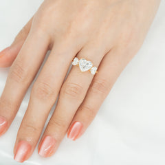Helena 102 Ring 3.01+1.10CT