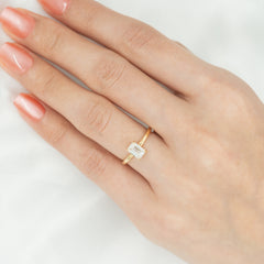 Elizabeth 111 Ring 1.05CT
